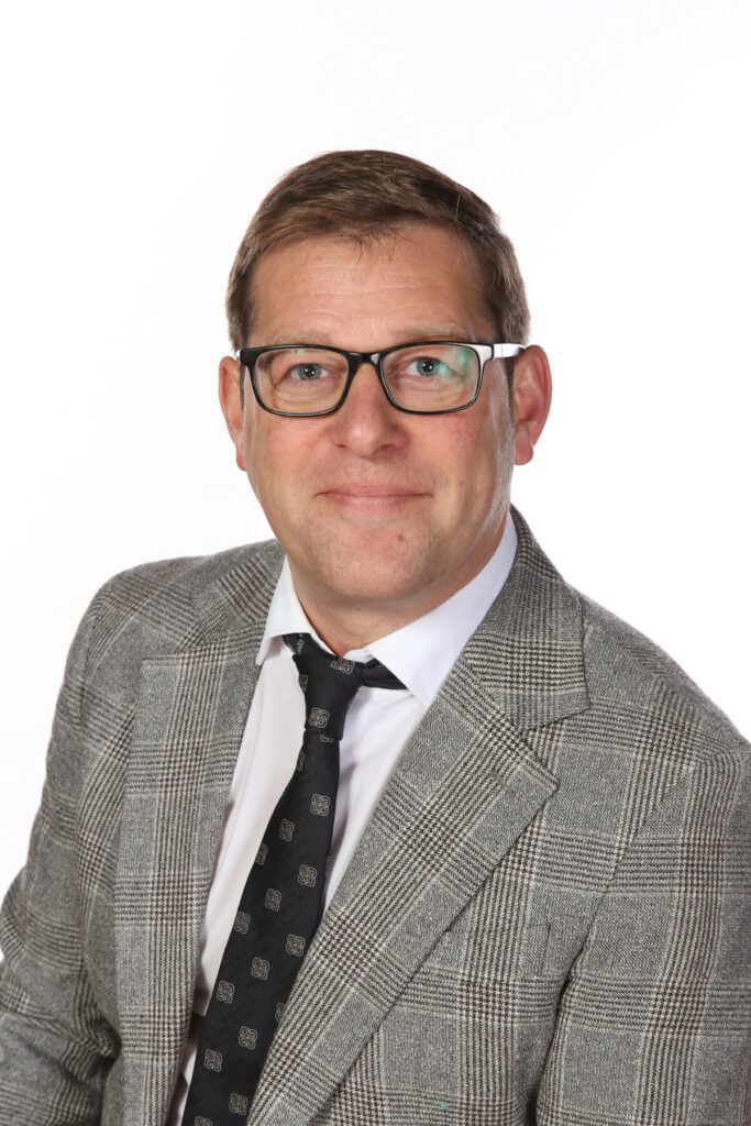 Daniel Steele